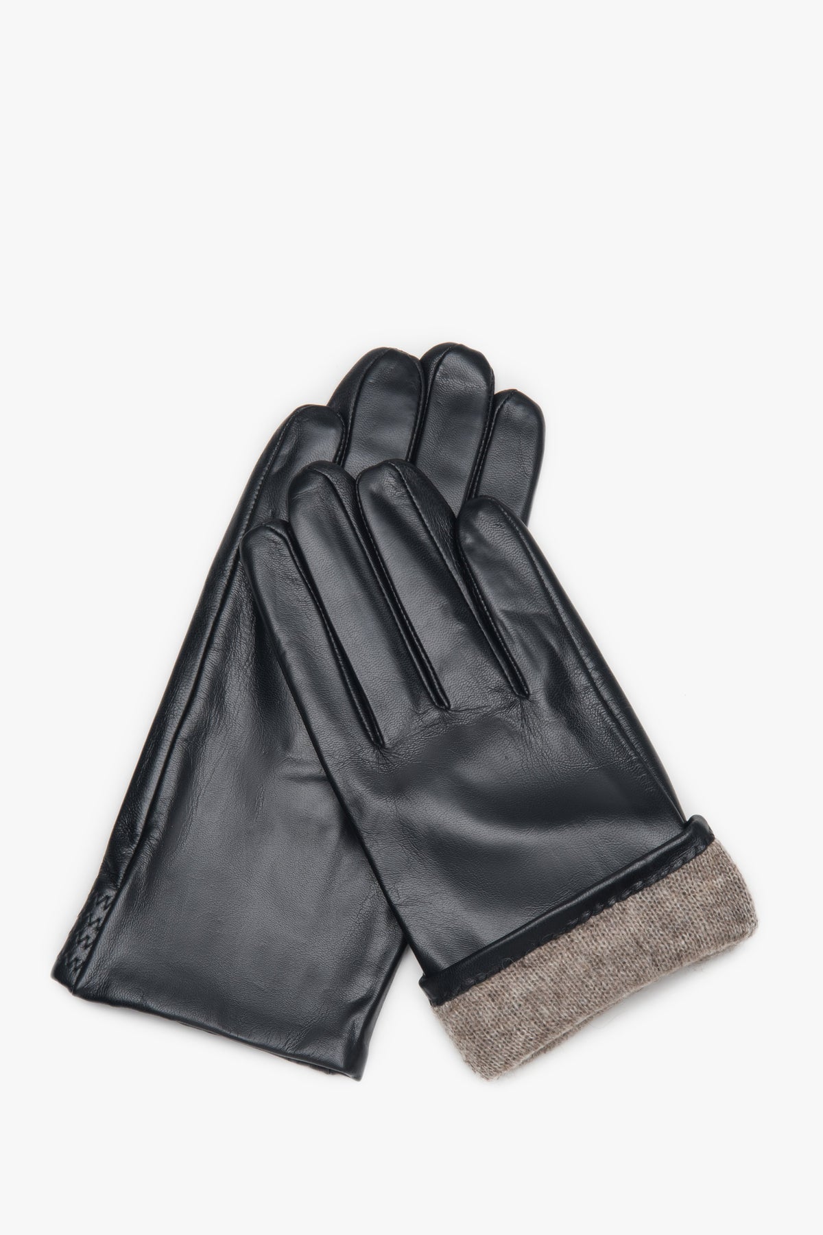 Überlappende schwarze Herren-Lederhandschuhe mit sichtbarem, wärmendem Wollfutter am Bündchen