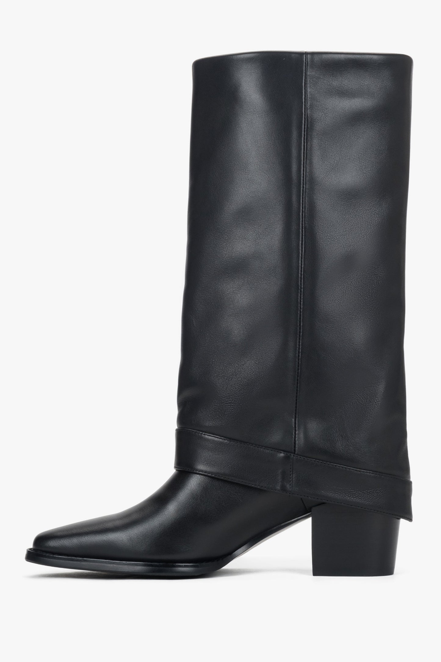 Flache Profilansicht der Innenseite der klassischen Westernstiefel 