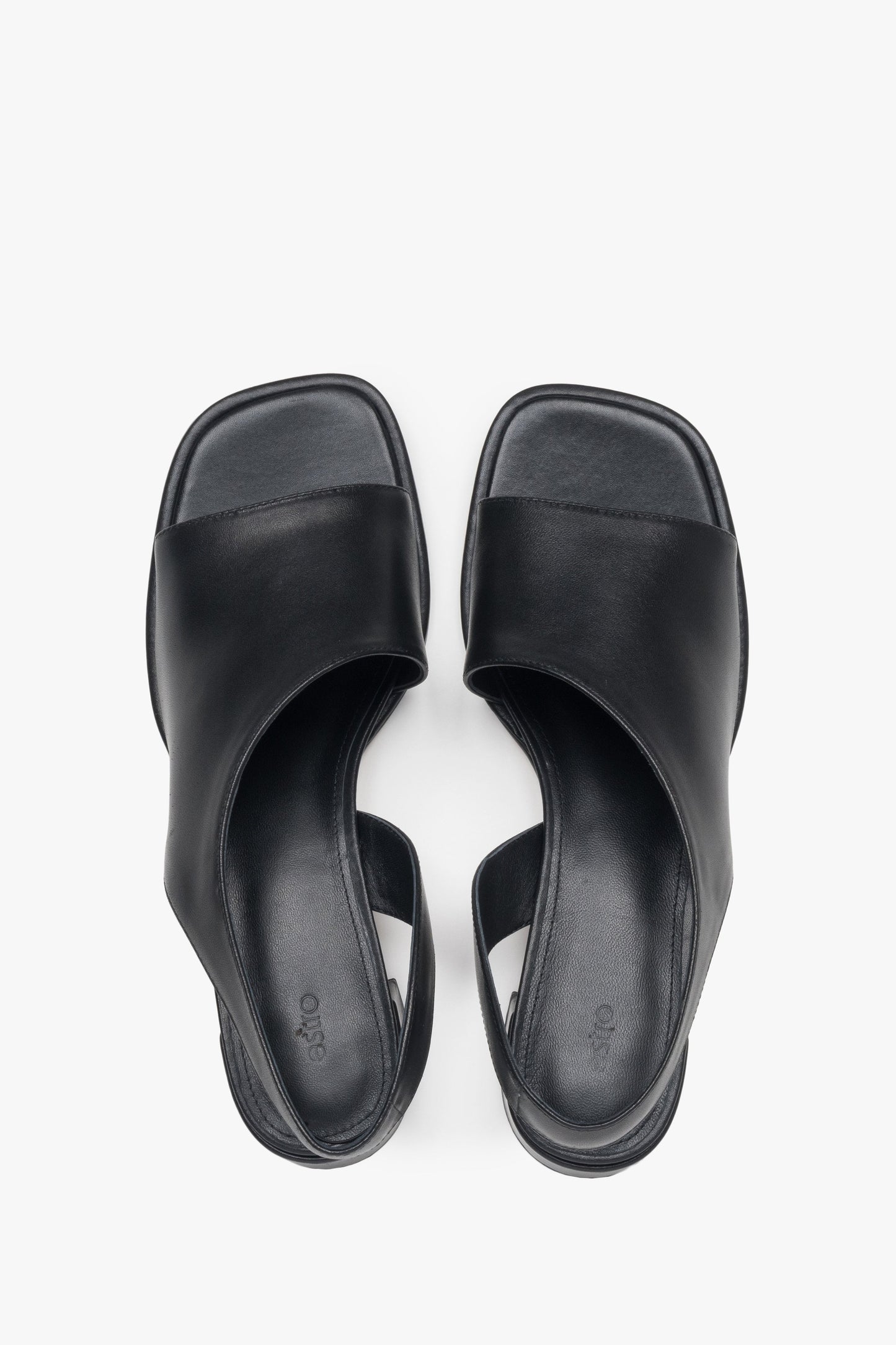 Komfortable schwarze Sandalen mit breitem Zehenbereich, ESTRO ER00116928