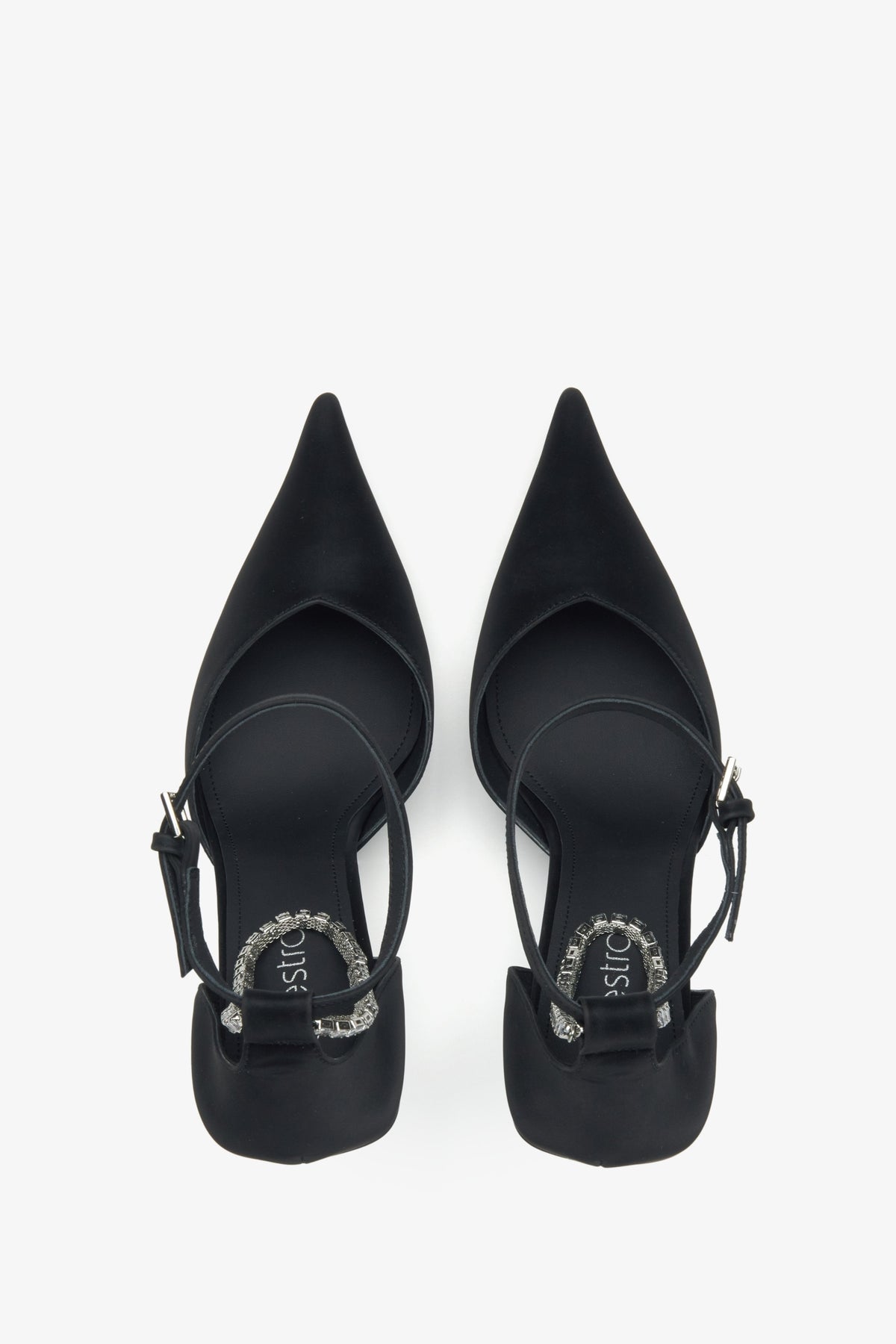 Stilvolle schwarze Pumps von Estro aus strukturiertem Leder mit Kristallbesatz.