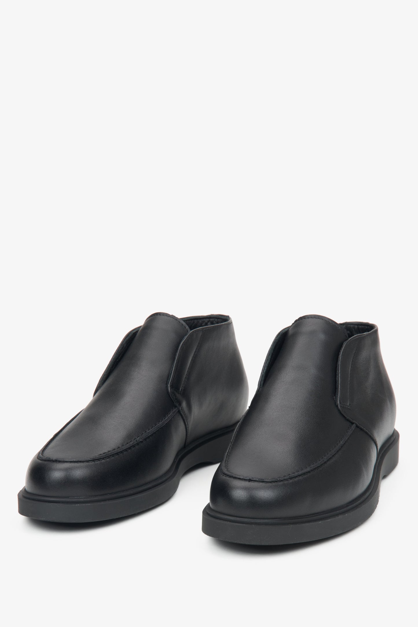 Schwarze Herren-Loafer aus echtem Leder von Estro.