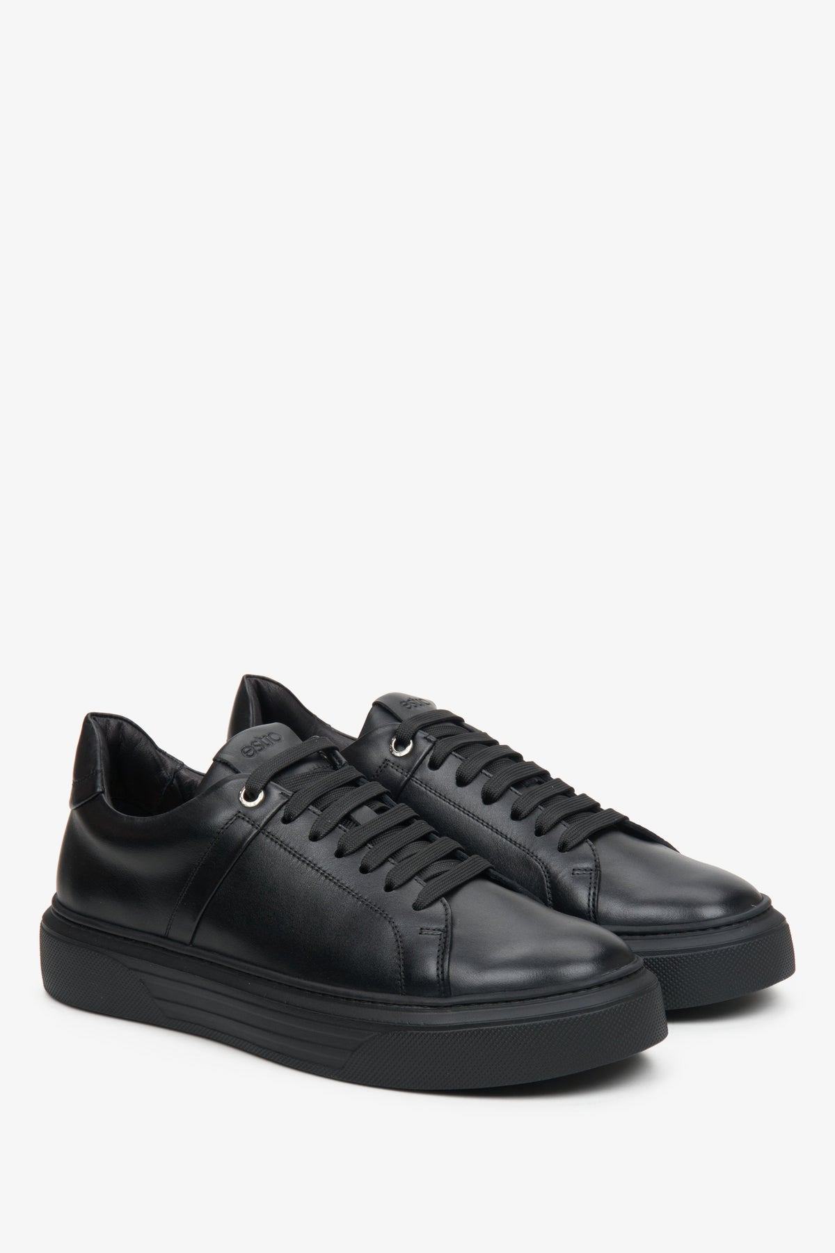 Ledersneaker für Herren in Schwarz – für den Herbst.