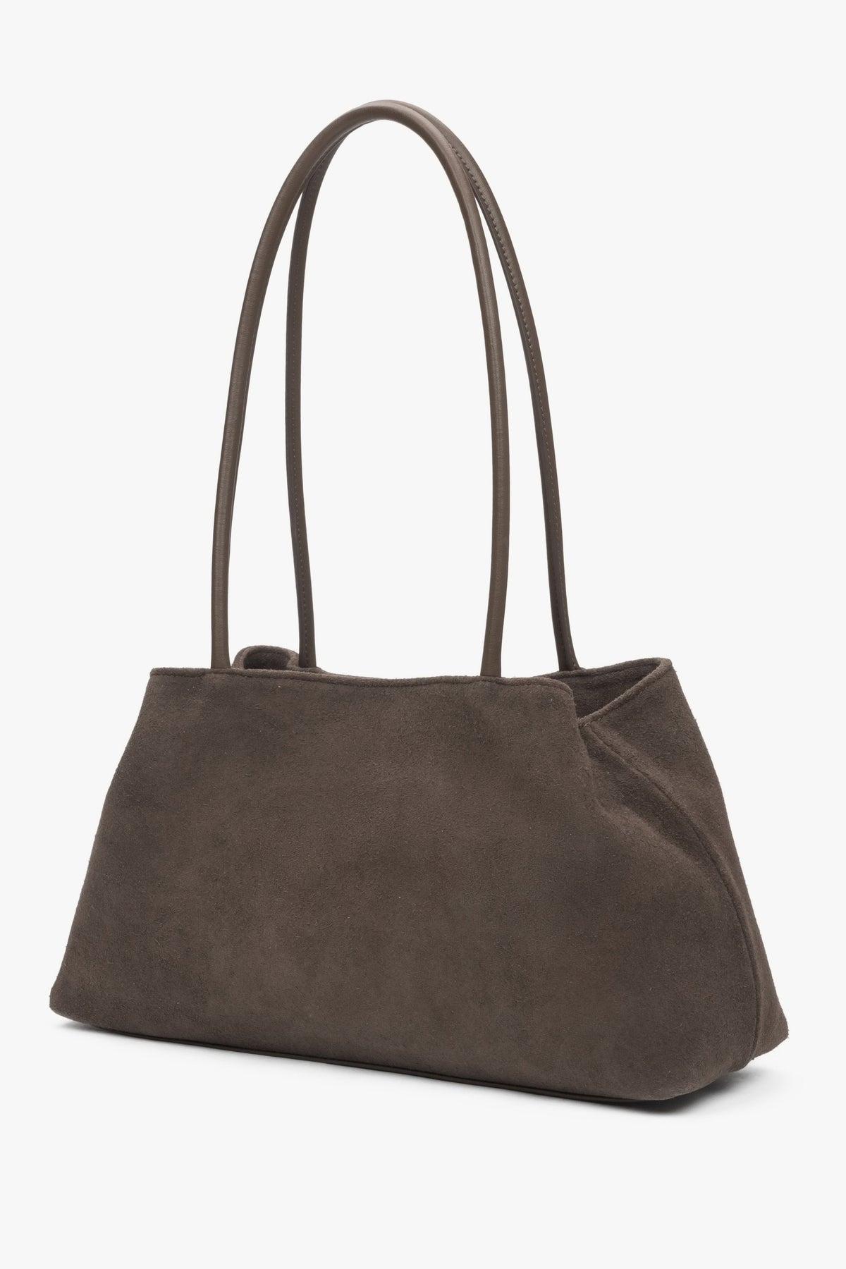 Vorderansicht der taupefarbenen Handtasche aus Premium-Velours.