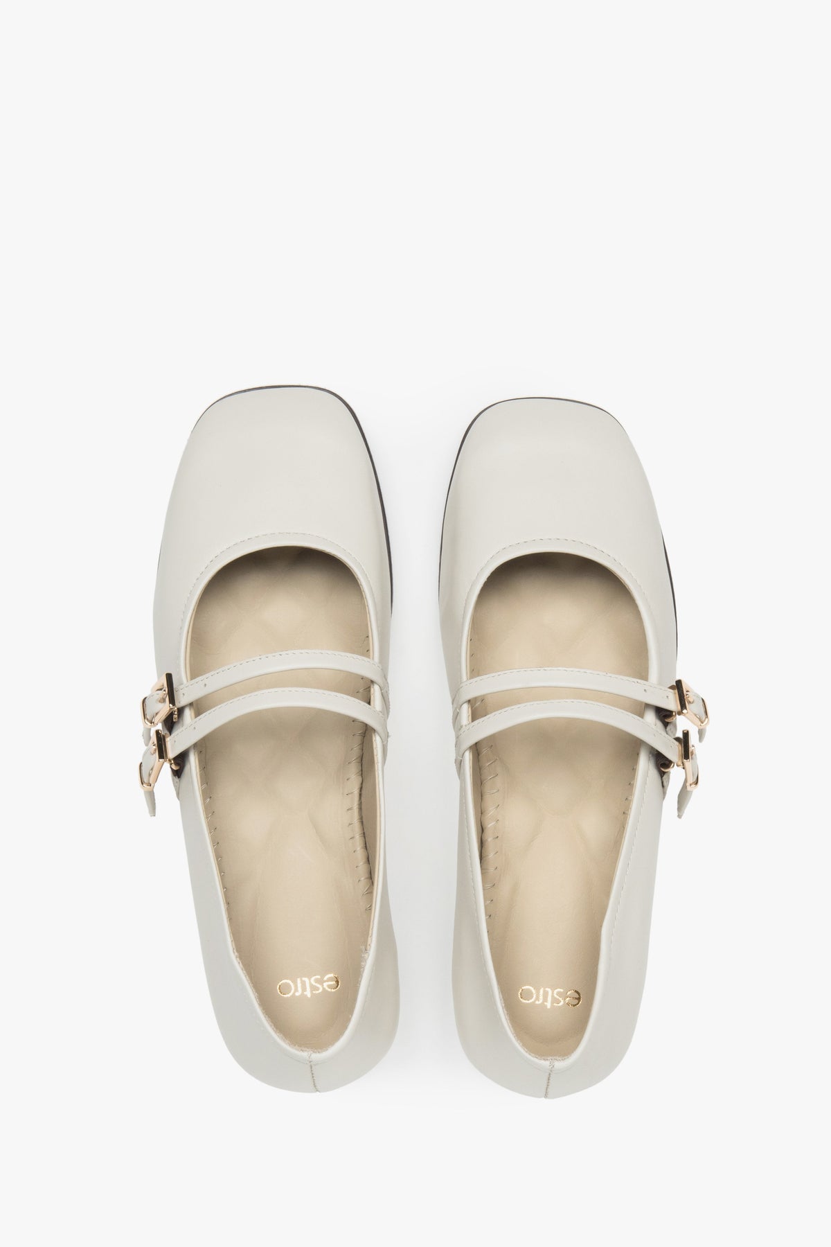 Damen Ballerinas von Estro in Beige aus Echtleder – Draufsicht.