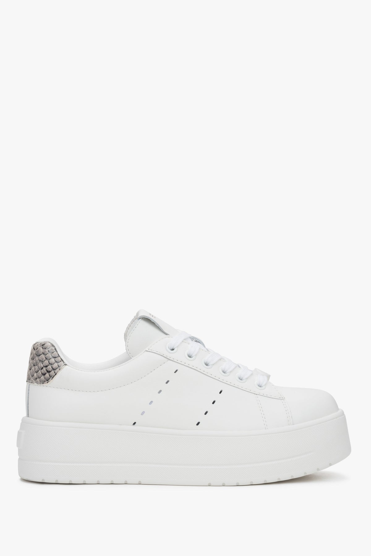 Weißer Ledersneaker für Damen mit markanter Chunky-Sohle Estro ER00117130.