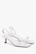 Weiße Damen-Sandalen von Estro aus echtem Leder mit funkelnden Strassschnallen.